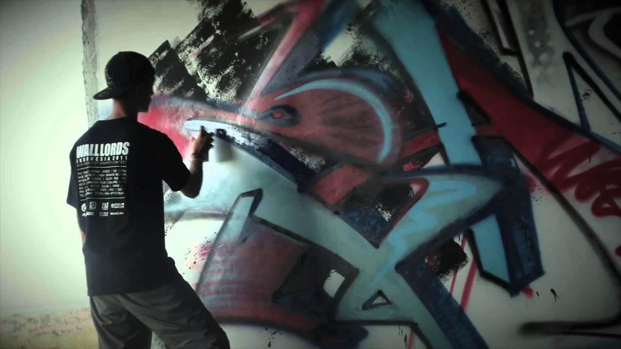 Zany13 x Dnztwo x Sin - Hotel Graffiti, Bali, 2012