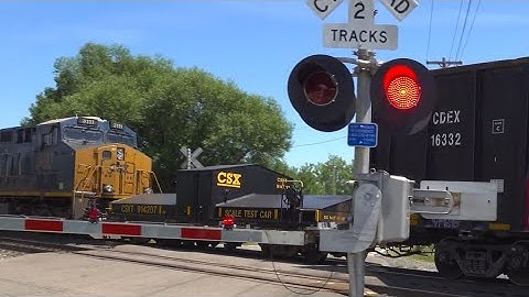 Scale Test Car On CSX Train! Big Train Overhead View! Ex BNSF GECX Leaser on NS Train! Two YN2 Units