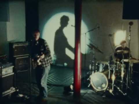 Dove Ellis - Love Is (Live at The Horse Hospital)