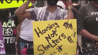 Judge halts NYC plan to move homeless out of hotels
