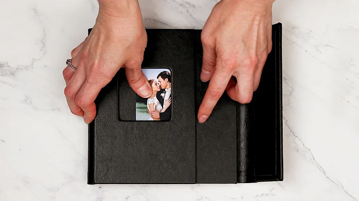 Neil Enterprises Inc. Supreme Single CD/DVD Holder with 2.5" x 3.5" Photo Cover