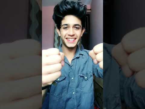 Paidal Chal Raha Ho Gadi Chahiye. Akela Hai Mr Khiladi Mrs Khiladi - Tiktok Compilation 2019