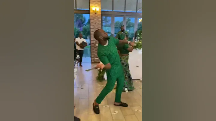 Davido Throwing Money at DANI + EGO Wedding in Zimbabwe - DayDayNews