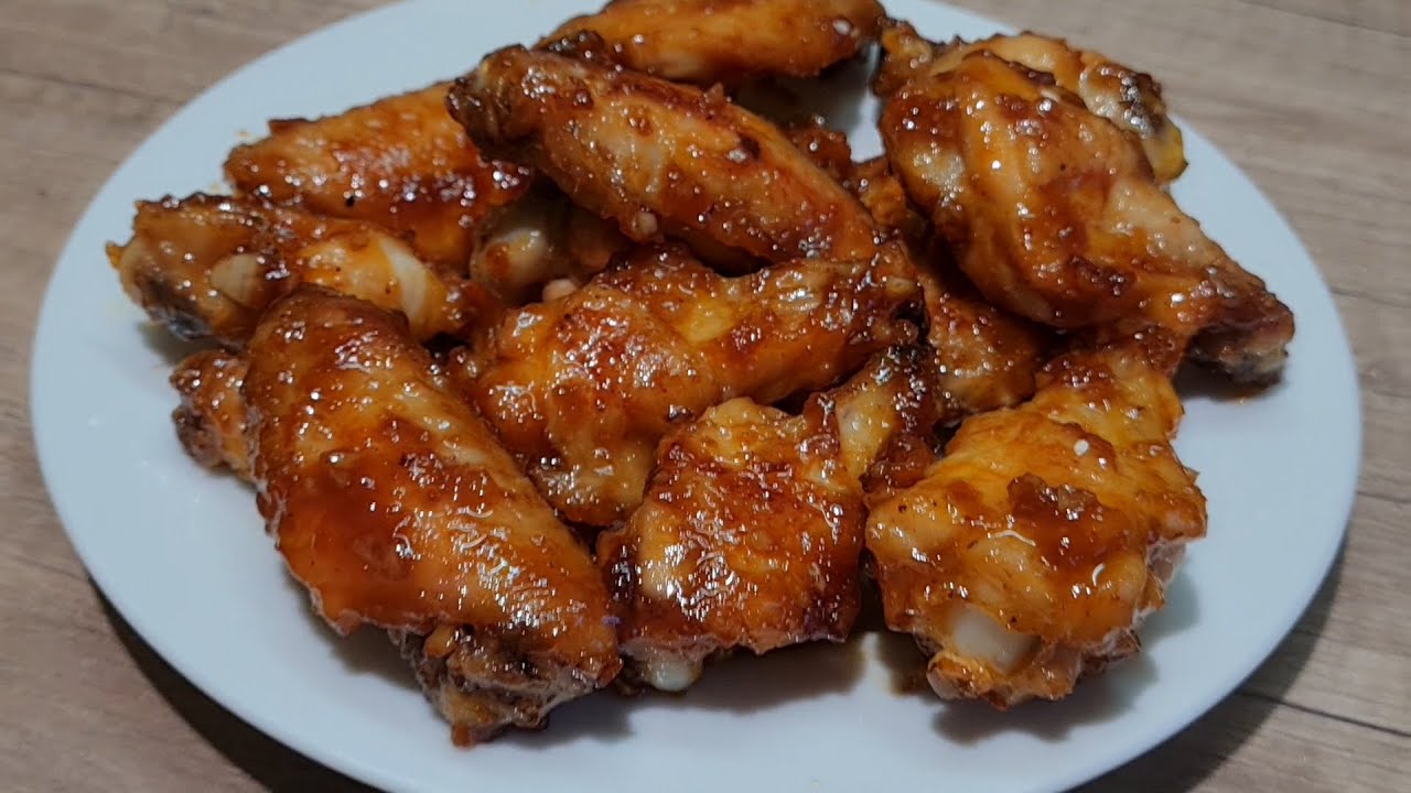 Hähnchenflügel in Knoblauch/Honig-Soße | Chicken Wings Honey Garlic ...