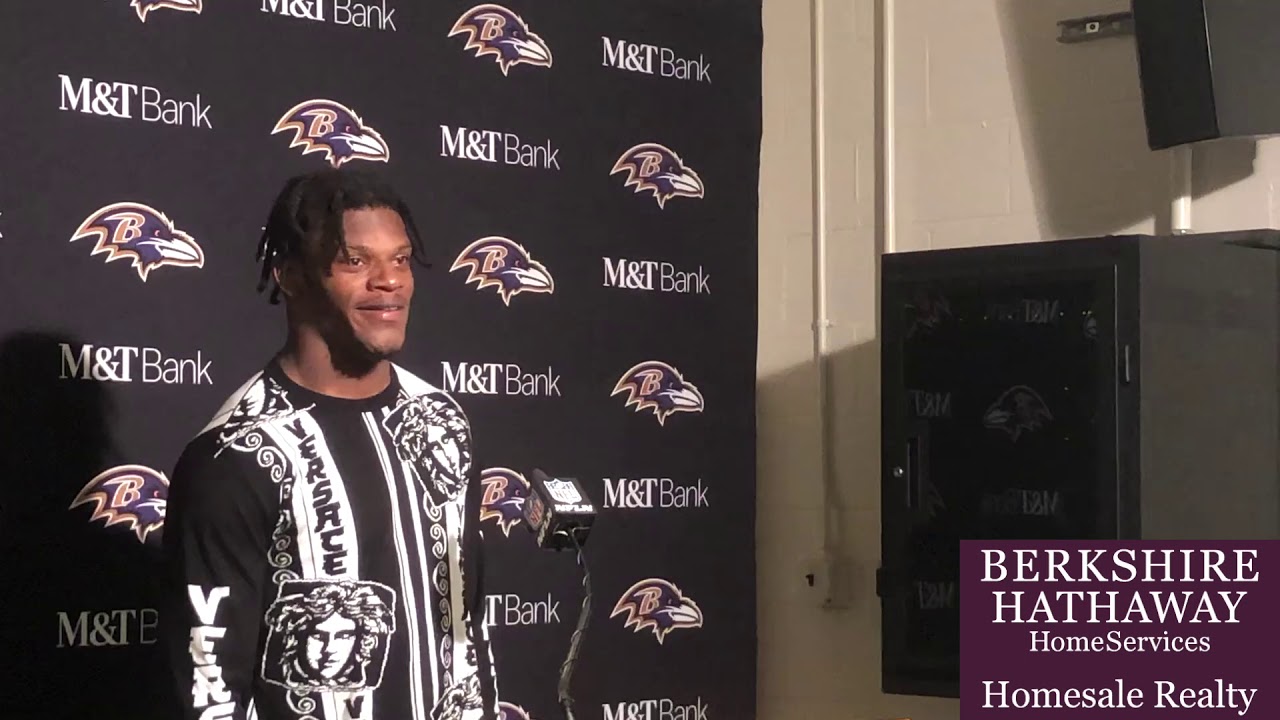 Baltimore Ravens QB Lamar Jackson shows us how he practiced his spin move