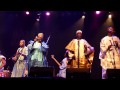 Capture de la vidéo Toumani Diabate & Symmetric Orchestra ~ Banlieues Bleues Festival ~ Gonesse Avril 2013