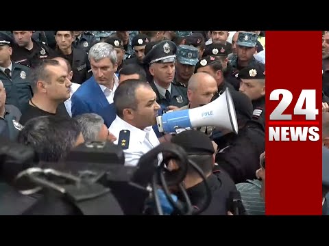 Դավաճա՛ն, ամո՛թ․  Արթուր Դավթյանը նեղացավ զոհերի հարազատներից ու հեռացավ