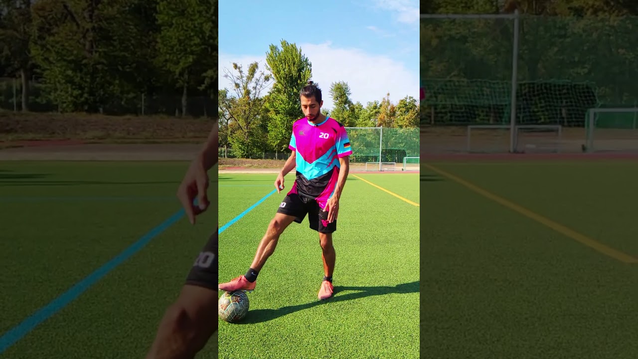 How to Do a Basic Zidane Roulette, Tutorial / 360 Roulette