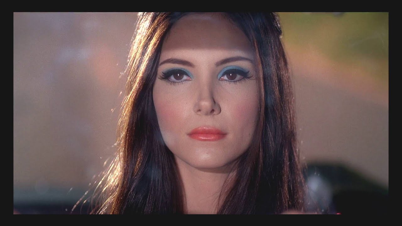 The Love Witch - trailer - YouTube