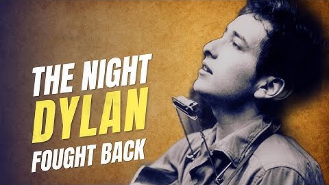 The Night Bob Dylan Walked Off Stage — and Never Looked Back