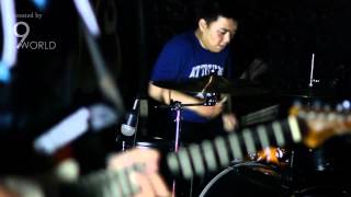 Download lagu Under The Big Bright Yellow Sun - 'Threshold' (Live at sanggar seni Babakan Siliwangi)