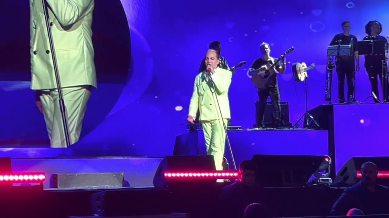 Cristian Castro - Dame la llave de tu corazón (en vivo) Movistar Arena @CristianCastroOficial