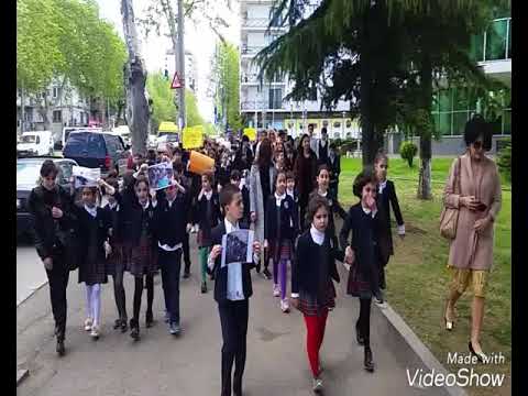 სკოლა ,,ლამპარის''  მოსწავლეები სირიელი ბავშვების მხარდასაჭერად გაერთიანდნენ.