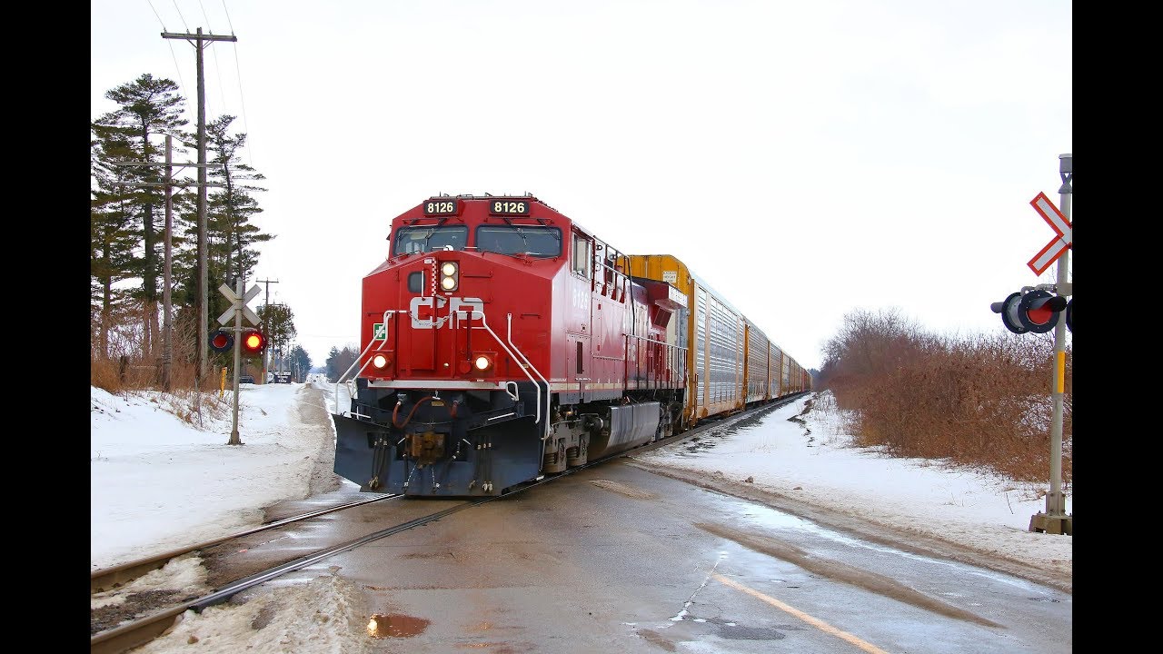CP8126 at Oxbow Drive, Komoka, Windsor Sub on Train 240   21/02/19