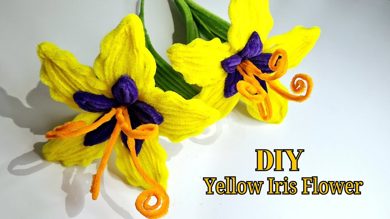 How to Make Yellow Iris Flower with Pipe Cleaners