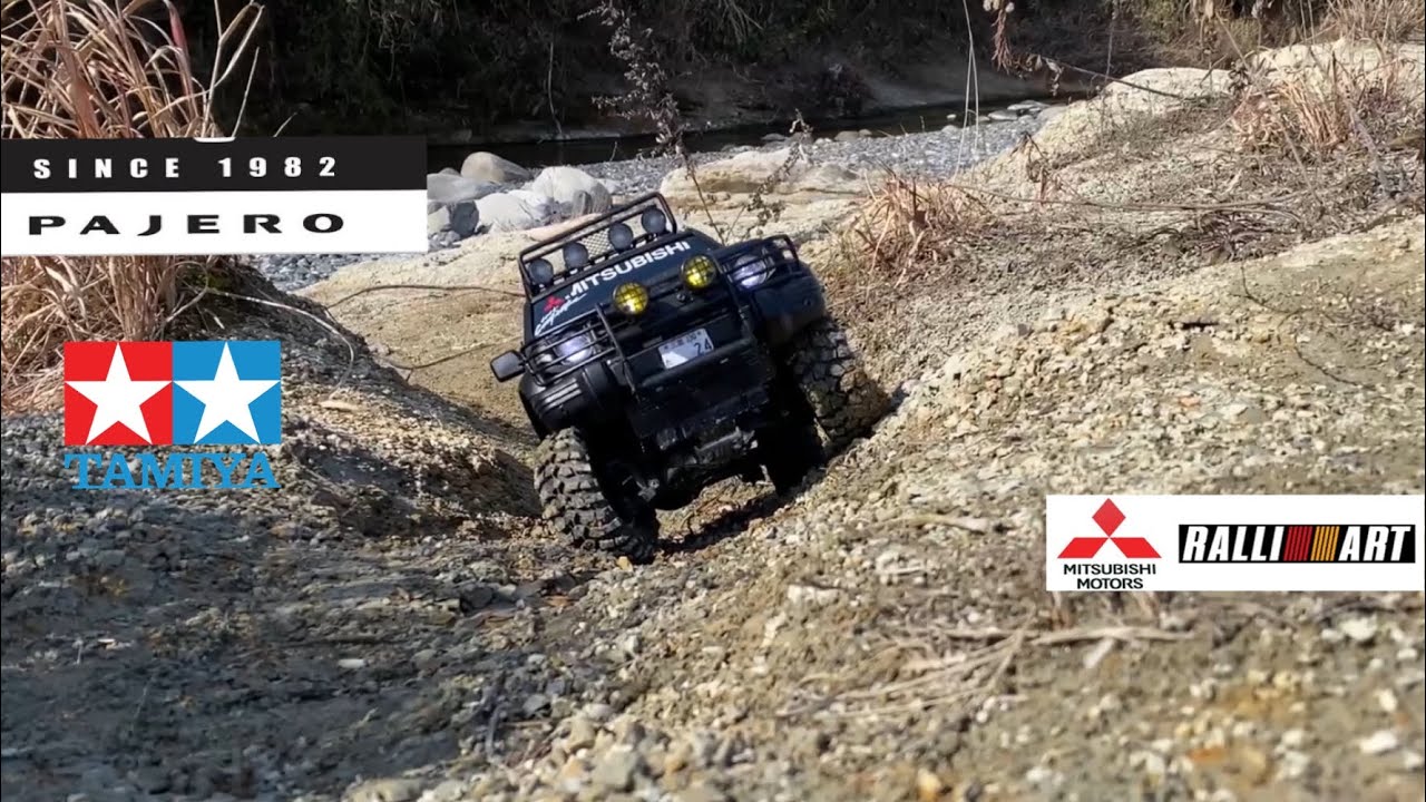 リペイントしたPAJERO(CC-01)にエンジンサウンド付けて走らせて泥だらけになった