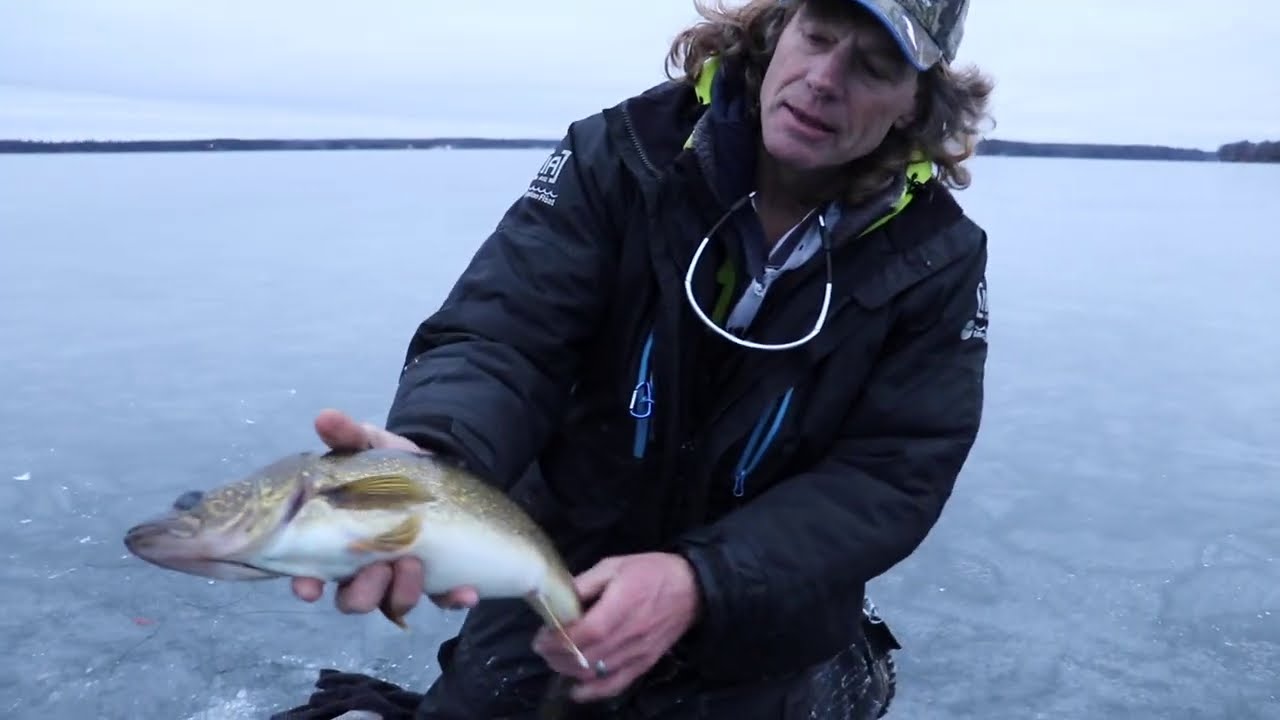 How to Fish Rapala Jigging Raps for Walleye Through the Ice