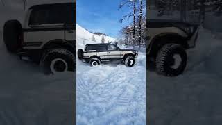 LC 80 разворот на снежном подъеме