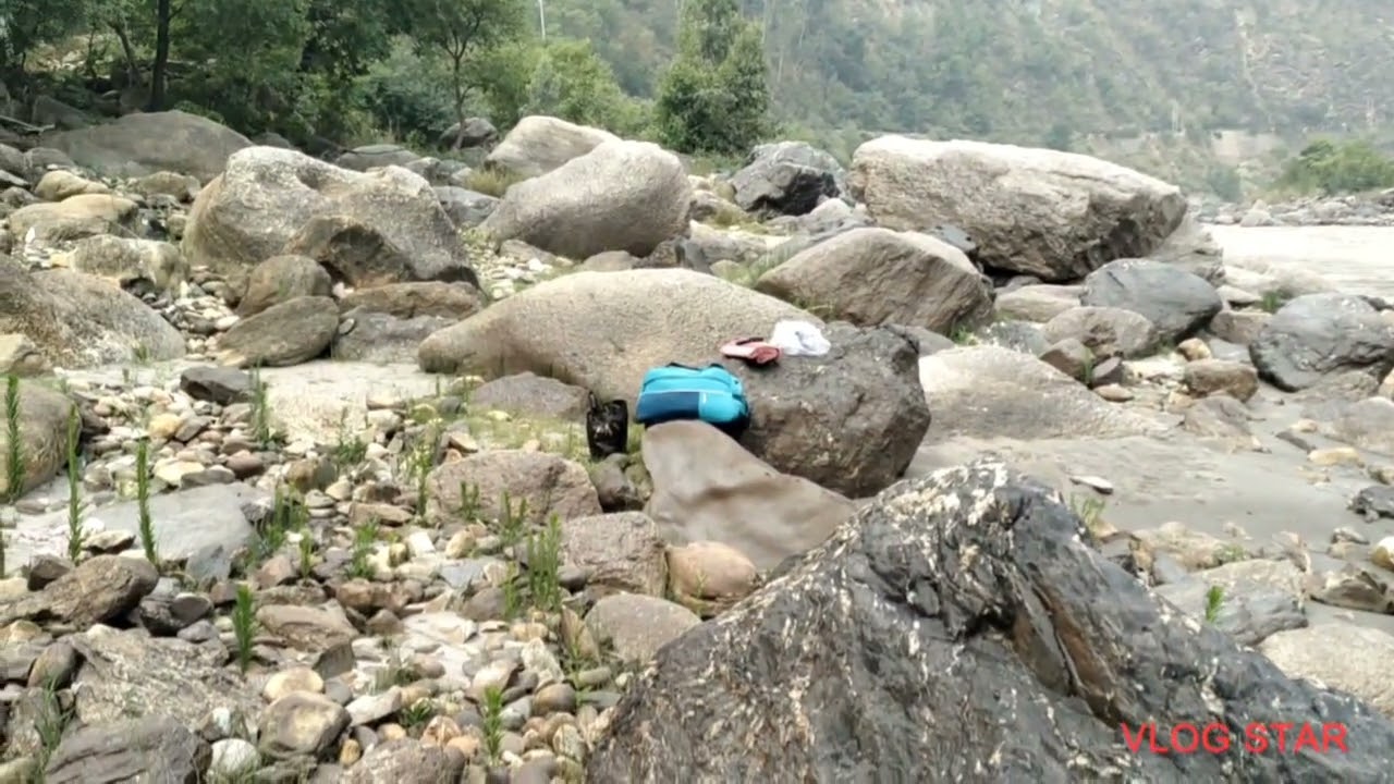 Tributary of Indus,Satluj😍 Enroute shimla.