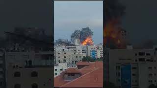 تدمير برج فلسطين وسط غزة