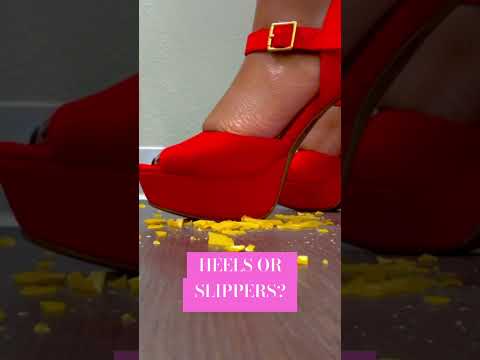 Which tickles your ears more? #asmr #feet #crushing #crushingthings #crushingwithGoddessLondon