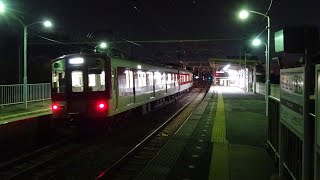 夜の近鉄南大阪線二上山駅を行き交う電車　2019.5.5