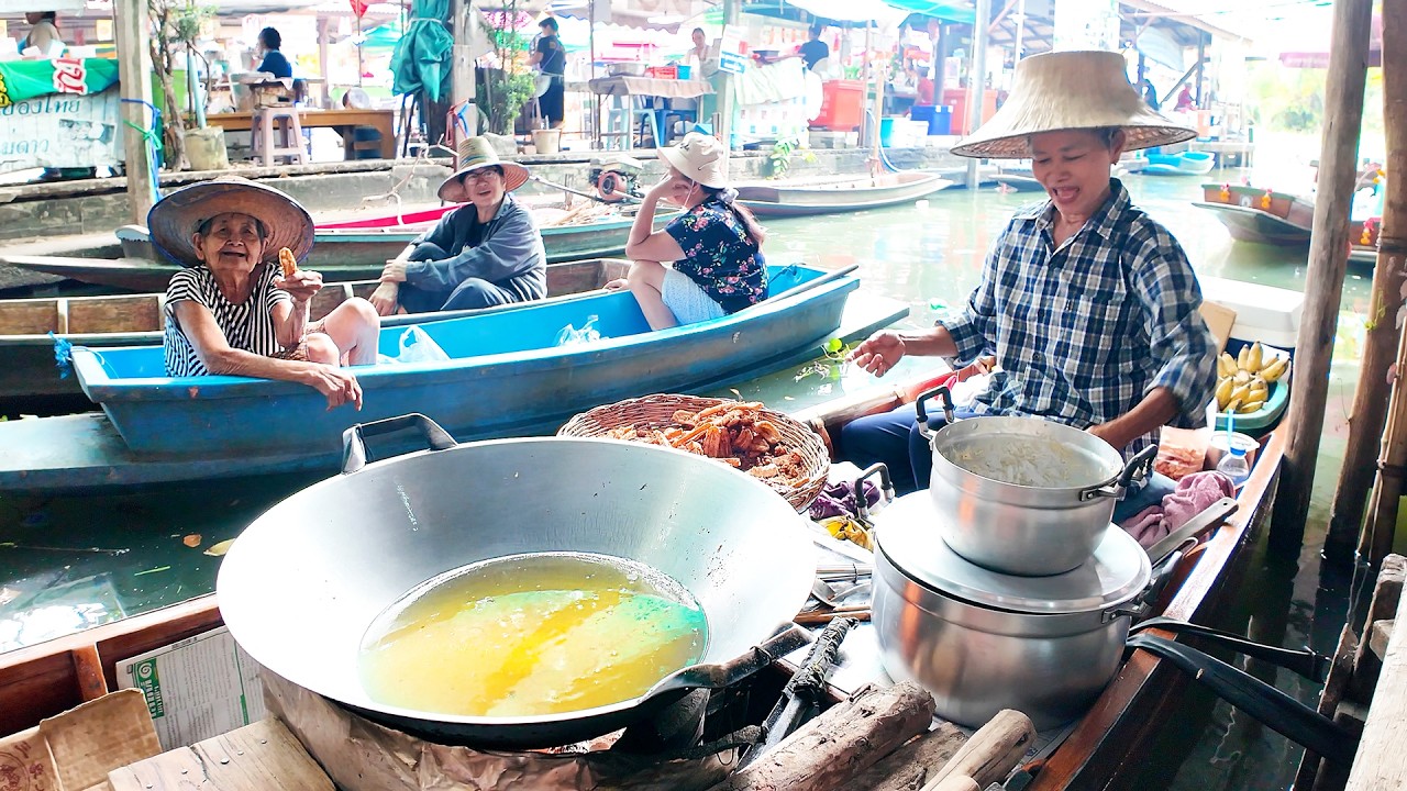 Bangkok Floating Market in Thailand - Thai Street Food