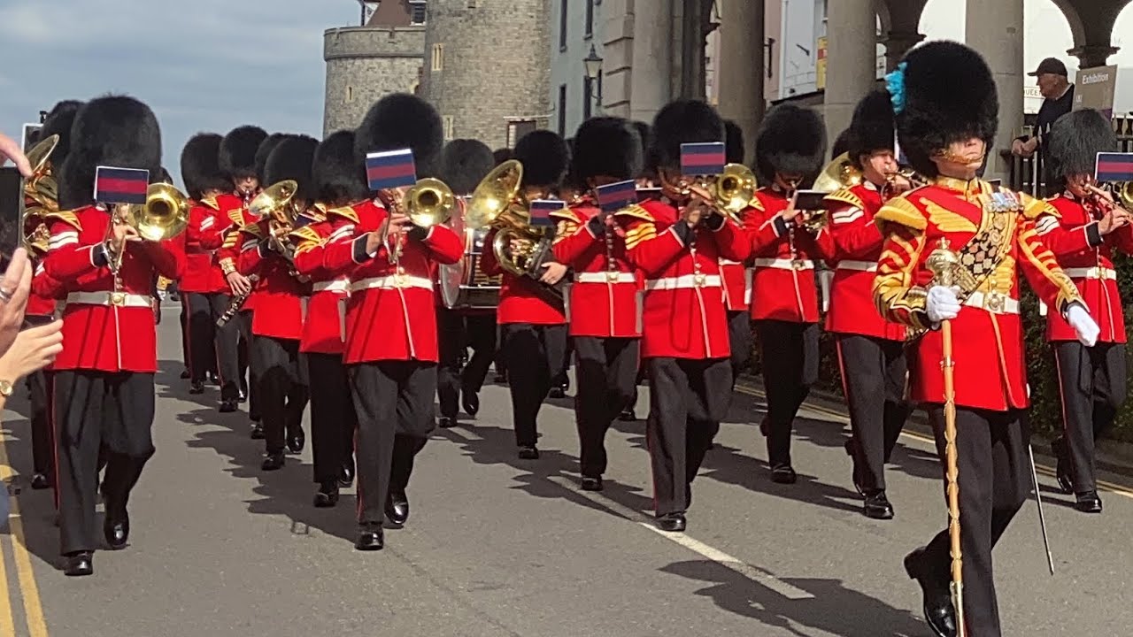 Changing the guard in Windsor (26/8/2021)