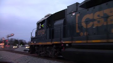 Killer Horn Shows all week with CSXT F732 GP38-2 we leaned back all week long as F732 Worked Hard!!!