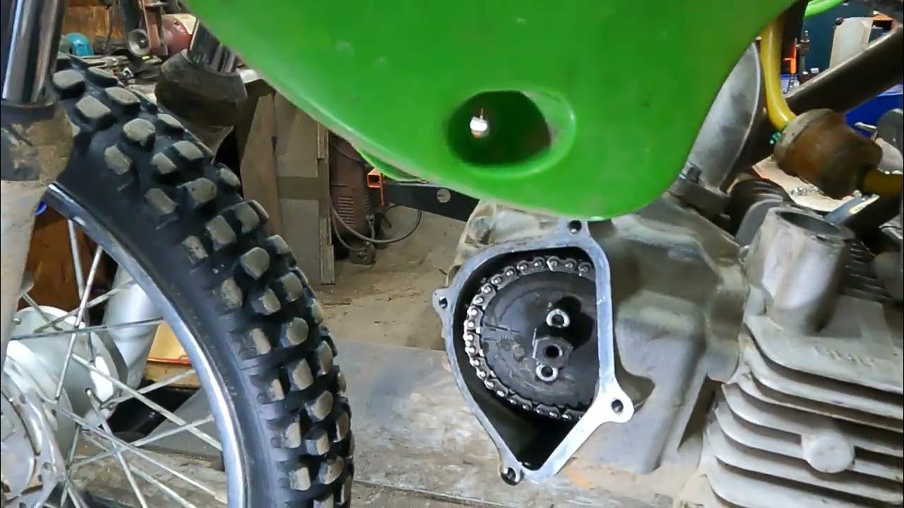 Kawasaki KLX 110 Motor repair work. Replacing the cam chain - YouTube