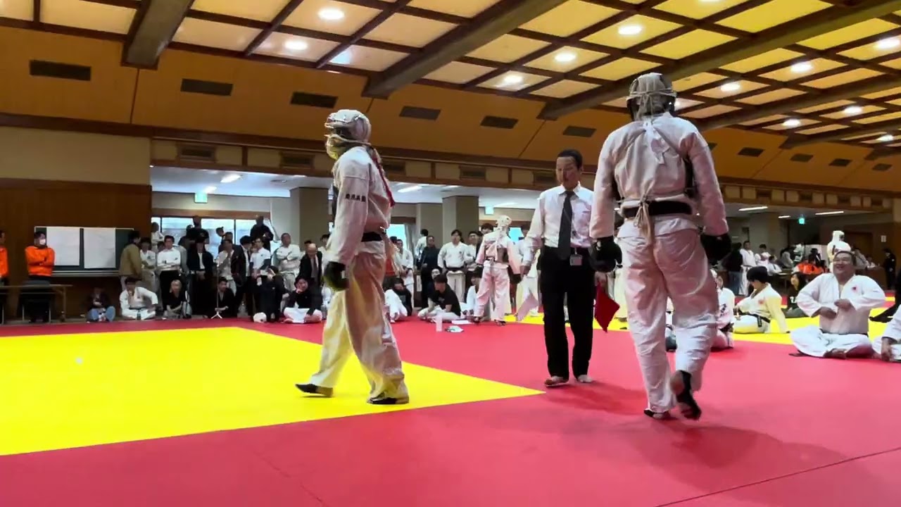 第25回日本拳法神奈川県選手権大会　一般男子段の部　第30試合（準々決勝）　池知誠一郎 弐段（慶應義塾大学） VS 木戸拓磨 弐段（慶應義塾大学）