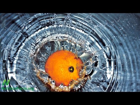 How to Make Your Own Fruit and Vegetable Wash