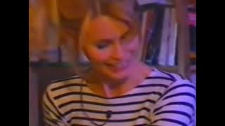 Gottschalk fasst Claudia Schiffer an den Busen