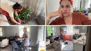 Kayvaltiya Mi̇safi̇ri̇m Seli̇me Sultantüm Gün Evde Olmaktan Memnun Muyumçi̇çekleri̇mi̇n Tozunu Aldim