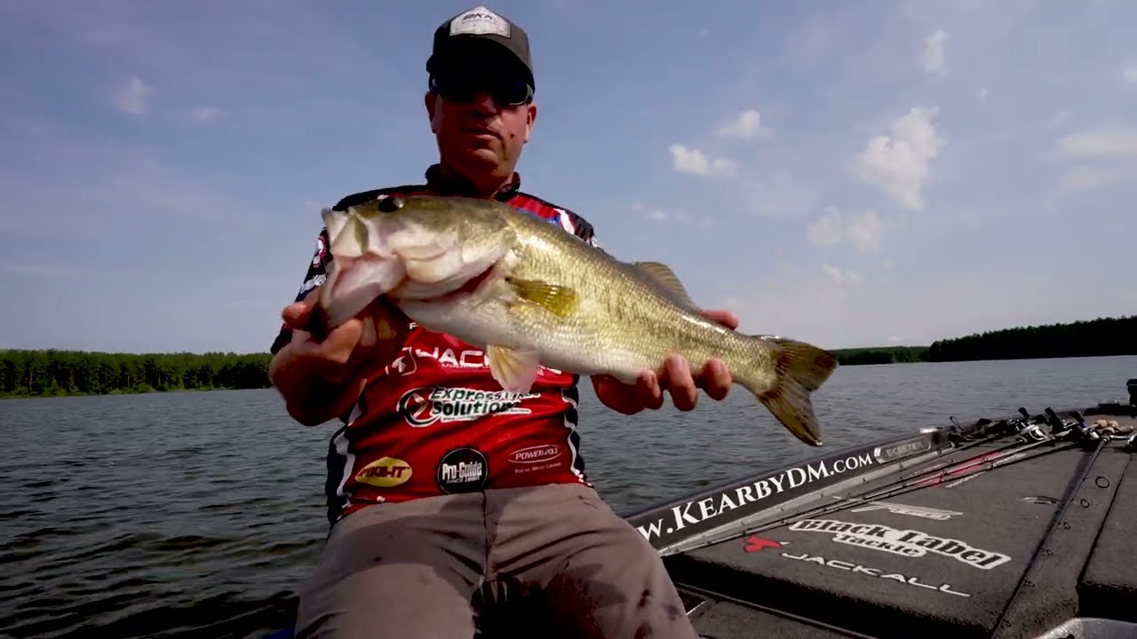 BKK ARMORPOINT OFFSET WORM WG WITH AMERICAN BASS FISHING PRO ANGLER CLIFF PACE