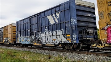 CSX Freight Q561 - ES40DC #5237 K5HL Doppler Effect & YN3b AC4400CW #361 - Madison OH Oct 2020