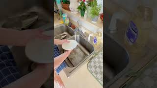 Happy Monday! The shorter version of my kitchen reset!