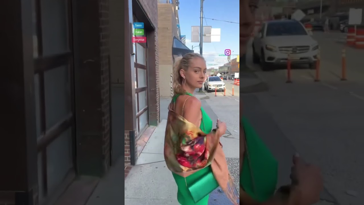 STRIKING GLAMOROUS SEXY CHIC GREEN MINI DRESS FROM MILANO 