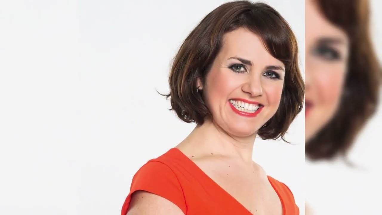 Nina Warhurst, 44, Flaunts Her Huge Size In Latest Photos