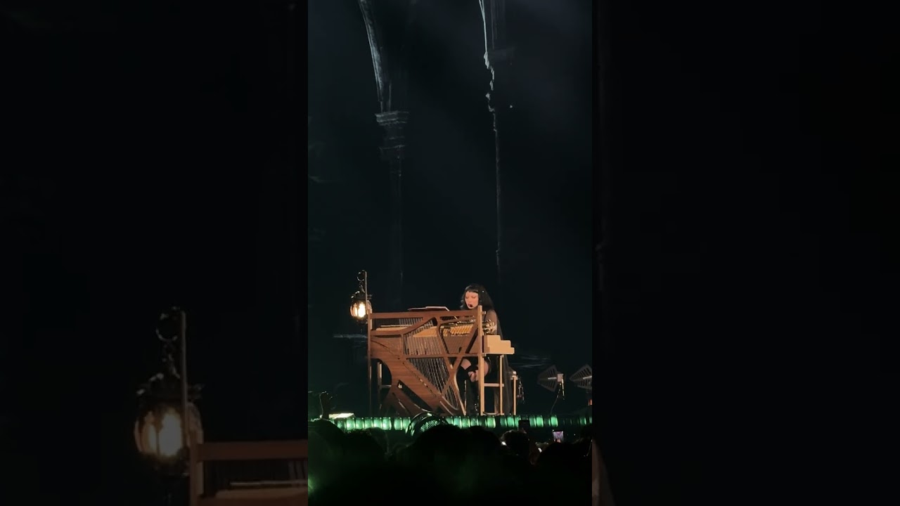 Lady Gaga - The Edge Of Glory - Mayhem Ball in Tokyo 1/25/26