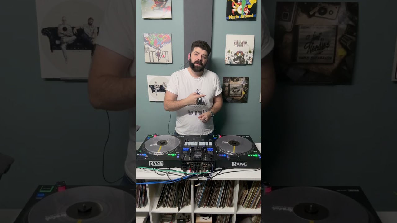 Beat juggling pattern 27: Two sided triplet strobe - can you do it?