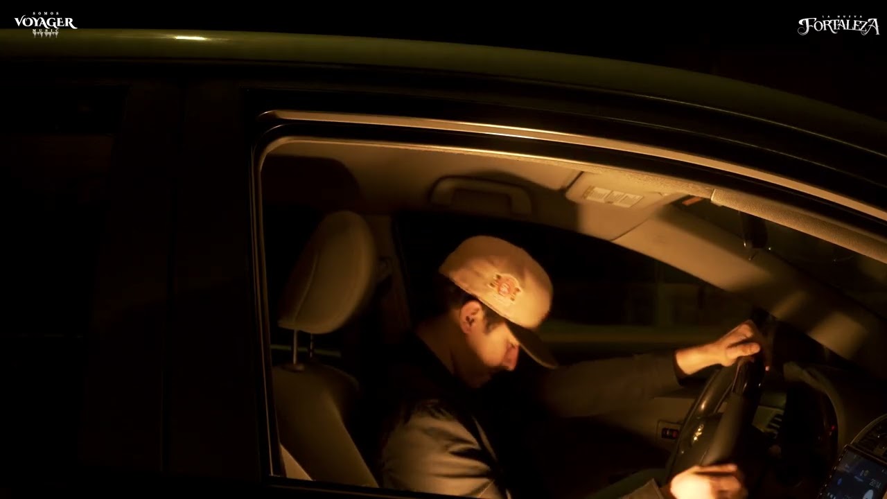 La Nueva Fortaleza - Está Llorando Mi Corazón (Official Video Lyric)