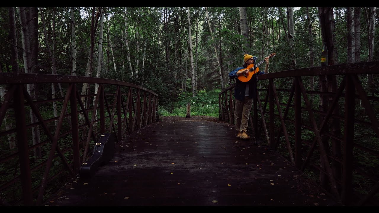 Medium Build - " Faded Blue " A Song Catcher # 202 Live Music Session