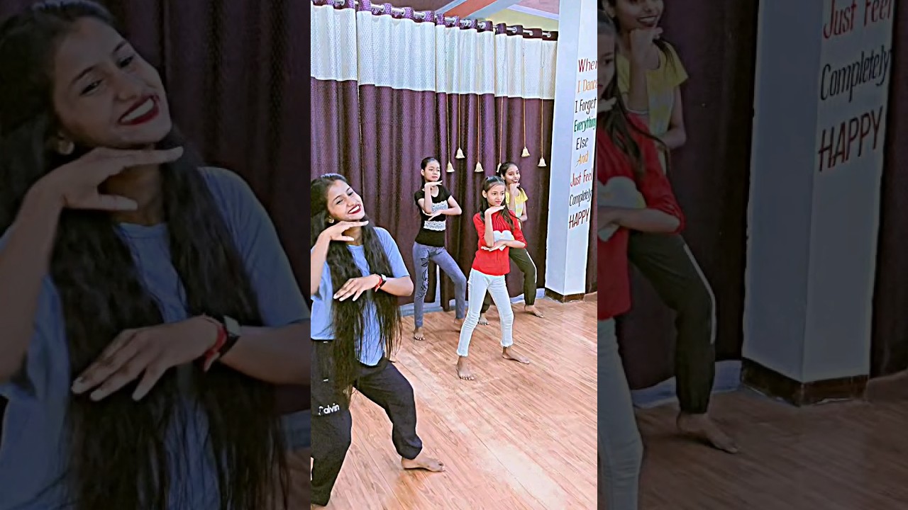 Chota Sa Tu Mera Ek Kaam Kar De🤪 #haryanvidance #dancewithrekha