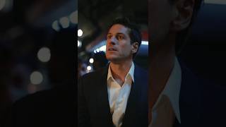 Marco Pigossi na fila da festa de 15 anos da Netflix Brasil
