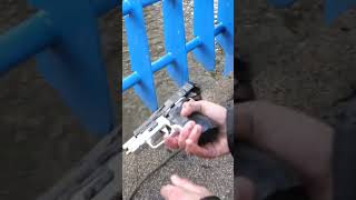 Pistool Gevonden Met Magneetvissen