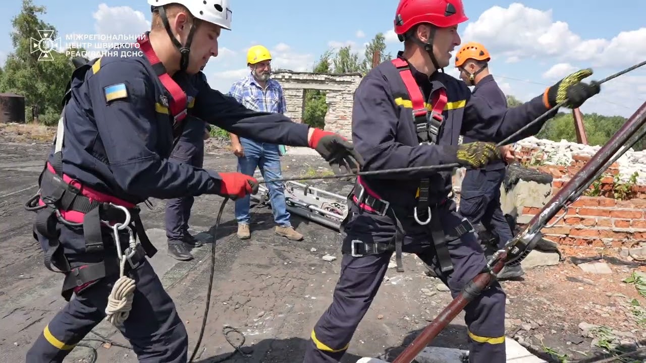 В умовах сьогодення вкрай затребуваною є робітнича професія "Рятувальник-верхолаз".
