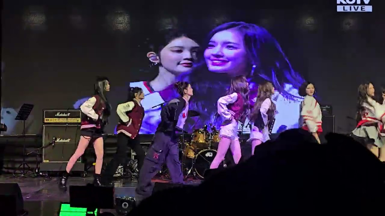 2025.11.03/고려대 가을축제/Hearts2Hearts 하츠투하츠 - STYLE 