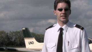 (VIDEO 2 of 2) Soft Field Approach and Landing screenshot 1