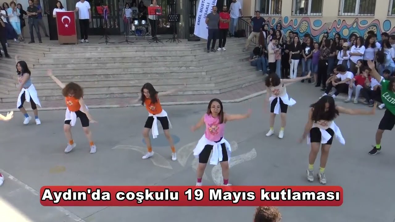 Aydın'da coşkulu 19 Mayıs Kutlaması - Emel Mustafa Uşaklı Anadolu Lisesi  #aydın #19mayıs